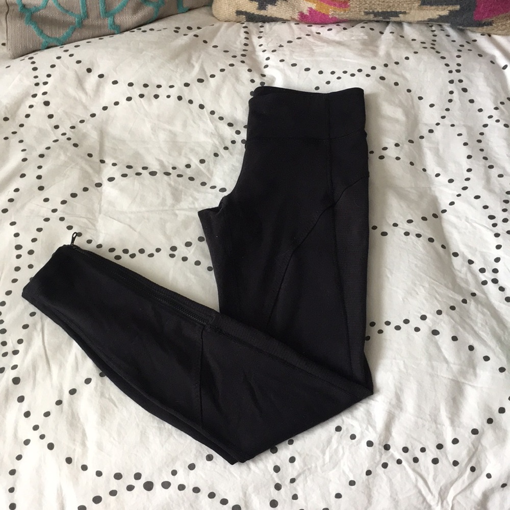 Lululemon Black Long Leggings with Zipper at Ankle